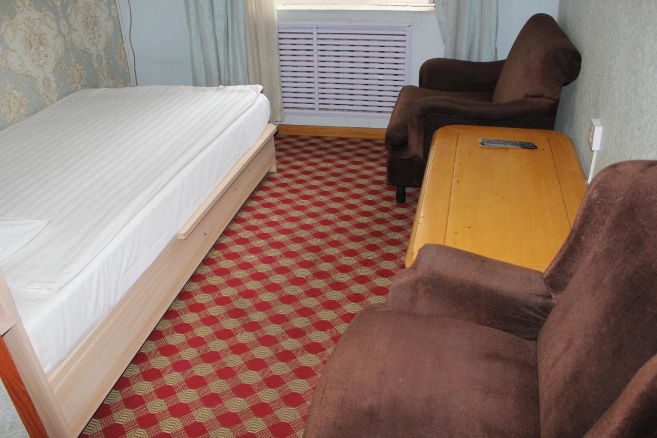 City Hostel & Tours Улан-Батор Екстер'єр фото
